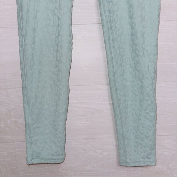 Mono B Women's Leopard Jacquard High Waisted Ankle Length Athletic Leggings - Picture 4 of 6